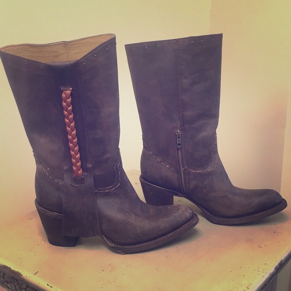 Cowgirl boots - Picture 1 of 6